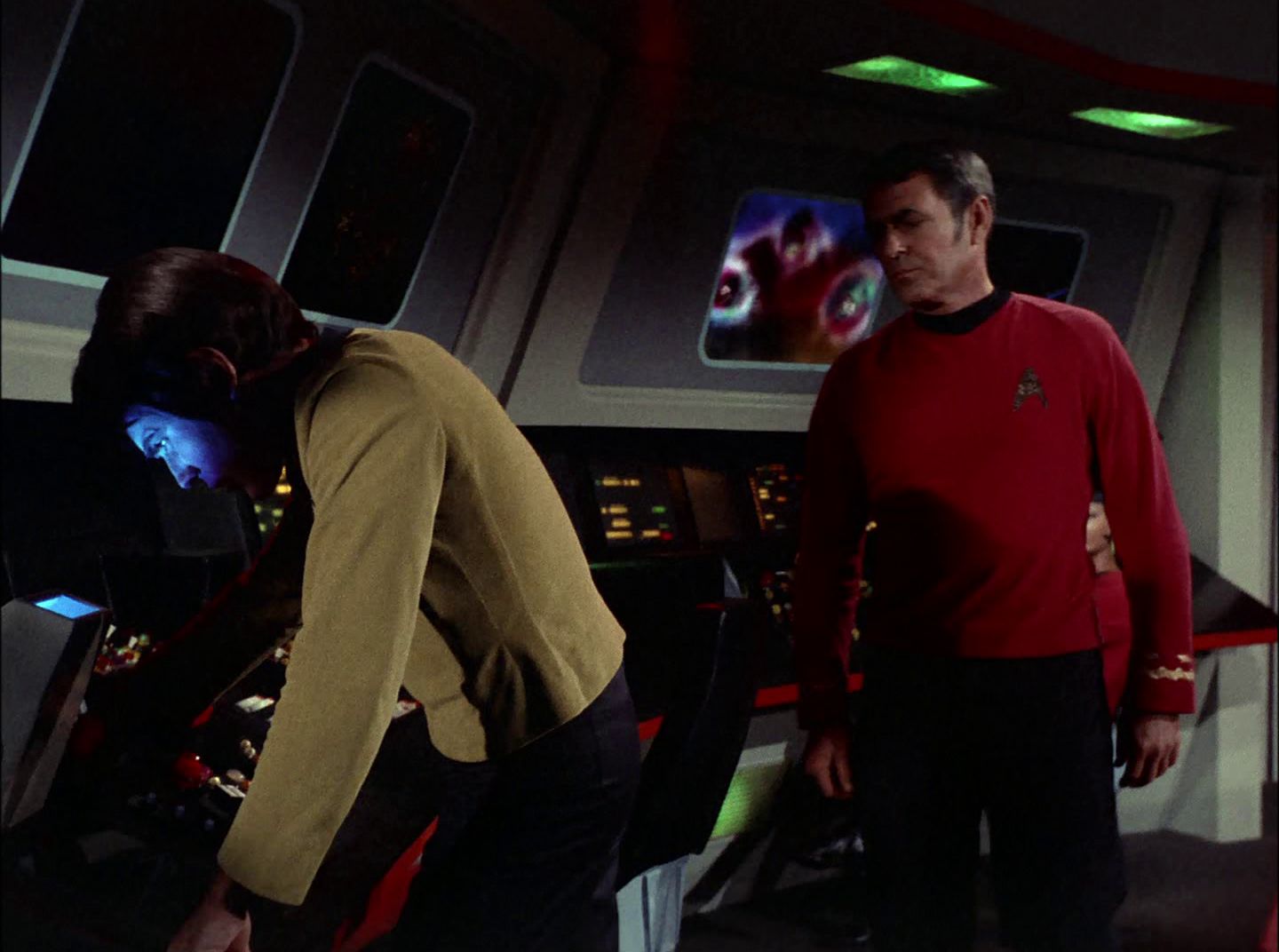 extant_StarTrek_2x11-FridaysChild_0471.jpg