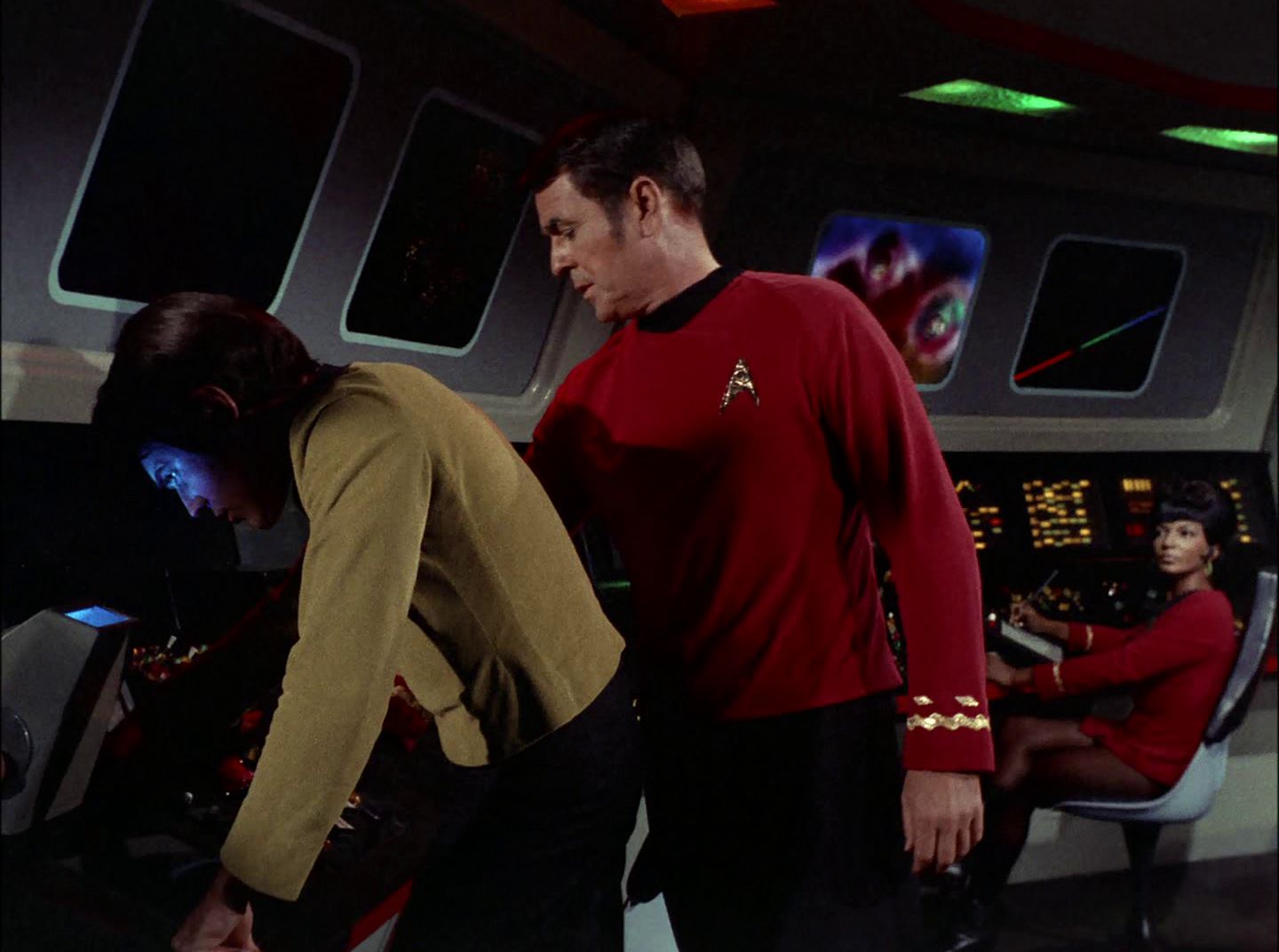 extant_StarTrek_2x11-FridaysChild_0478.jpg