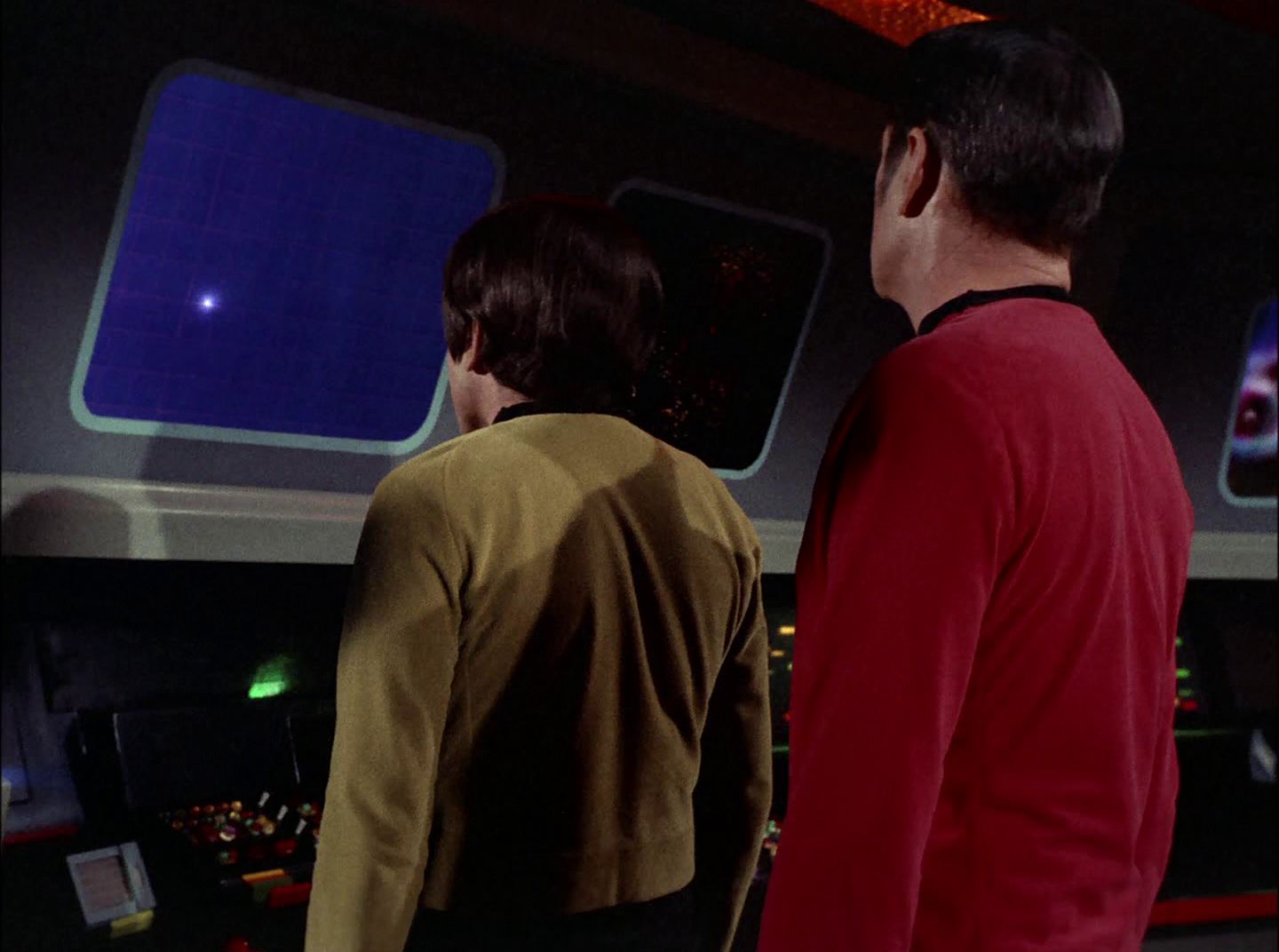 extant_StarTrek_2x11-FridaysChild_0486.jpg