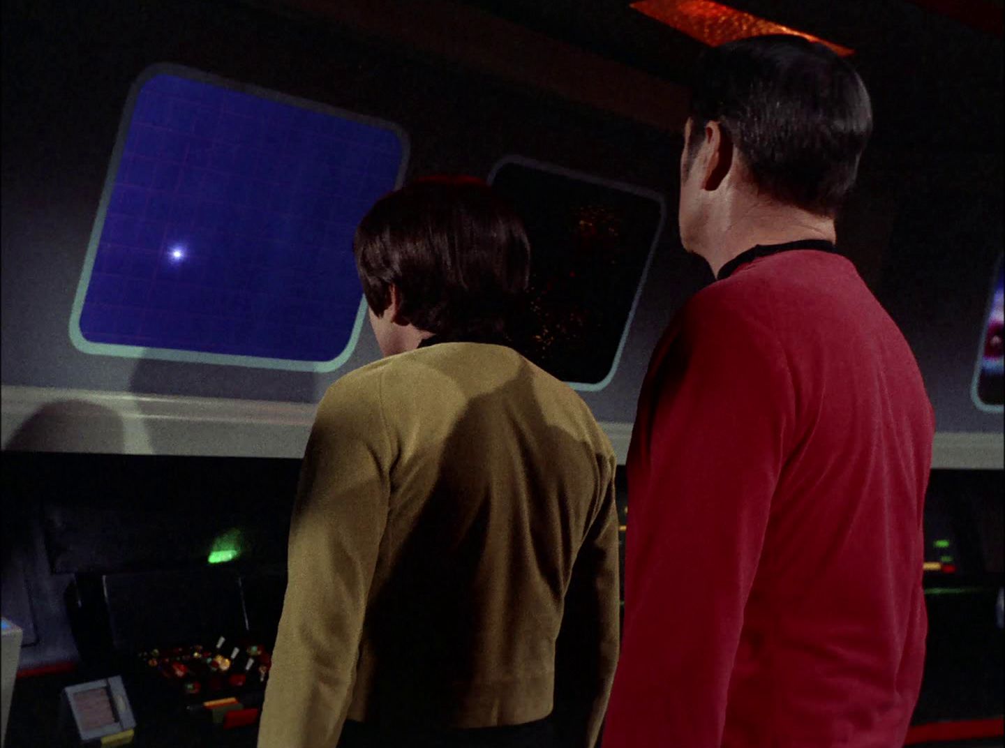 extant_StarTrek_2x11-FridaysChild_0491.jpg