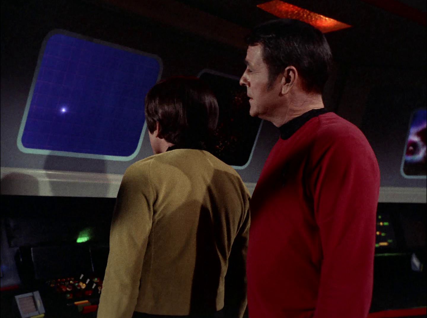 extant_StarTrek_2x11-FridaysChild_0500.jpg