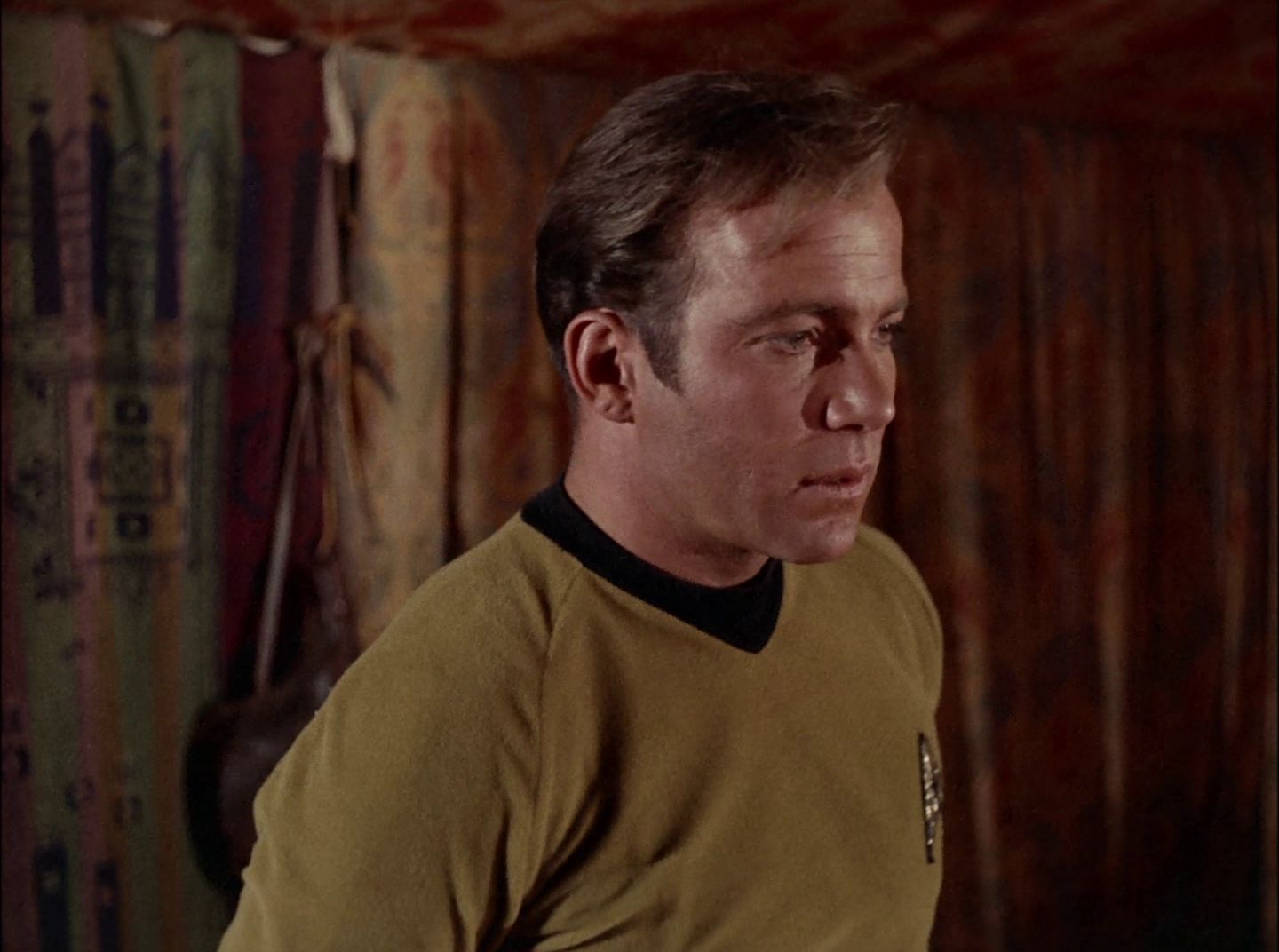 extant_StarTrek_2x11-FridaysChild_0533.jpg