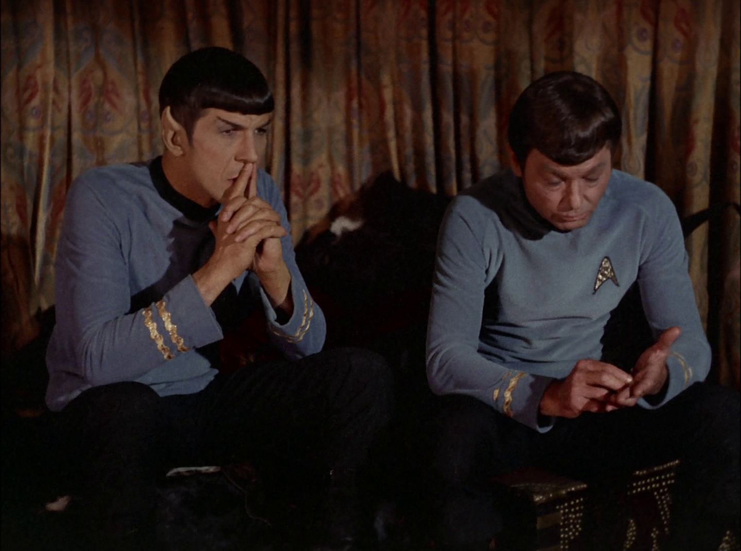 extant_StarTrek_2x11-FridaysChild_0534.jpg