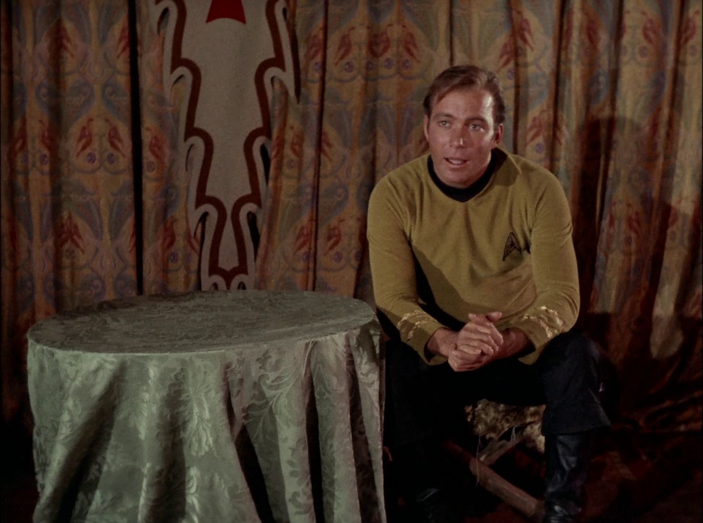 extant_StarTrek_2x11-FridaysChild_0564.jpg