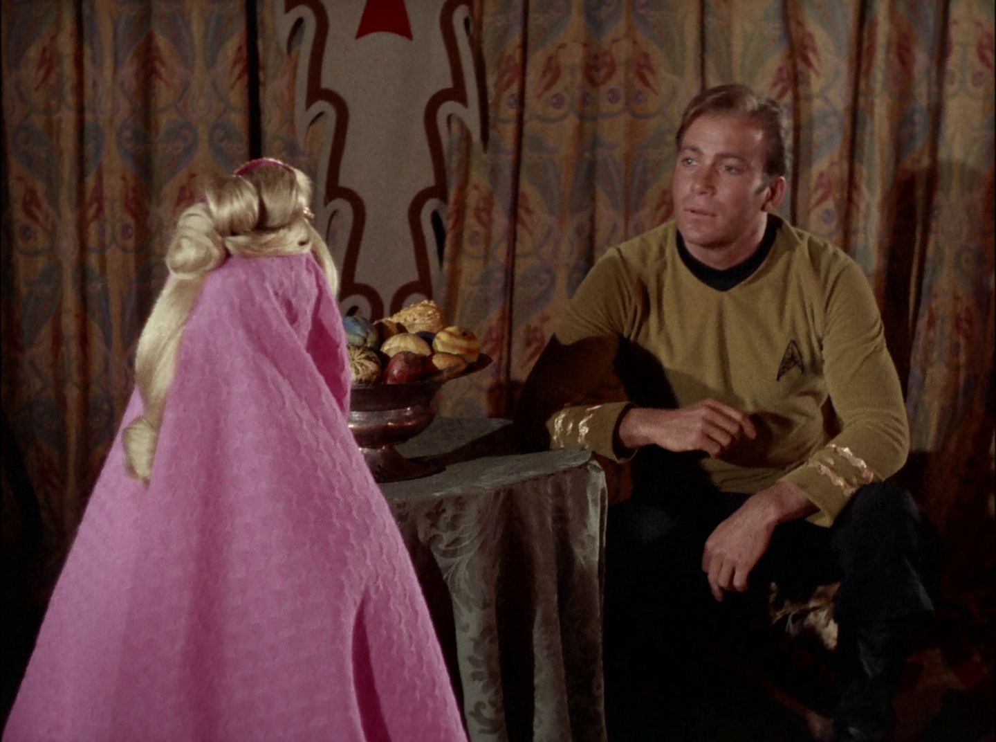 extant_StarTrek_2x11-FridaysChild_0607.jpg
