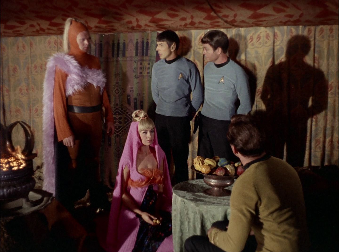 extant_StarTrek_2x11-FridaysChild_0626.jpg