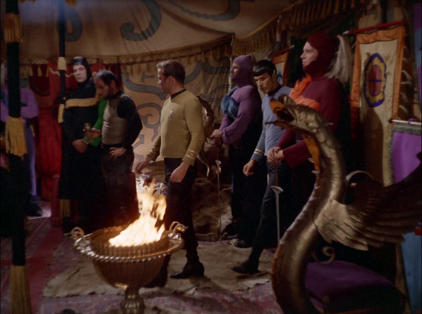 extant_StarTrek_2x11-FridaysChild_0636.jpg