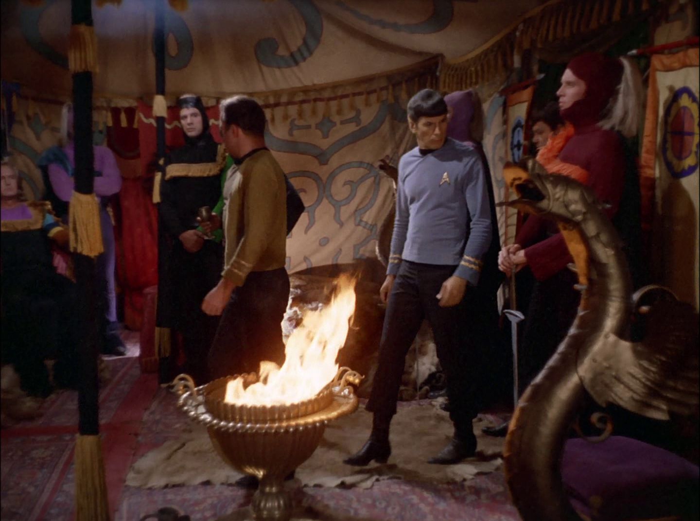extant_StarTrek_2x11-FridaysChild_0637.jpg