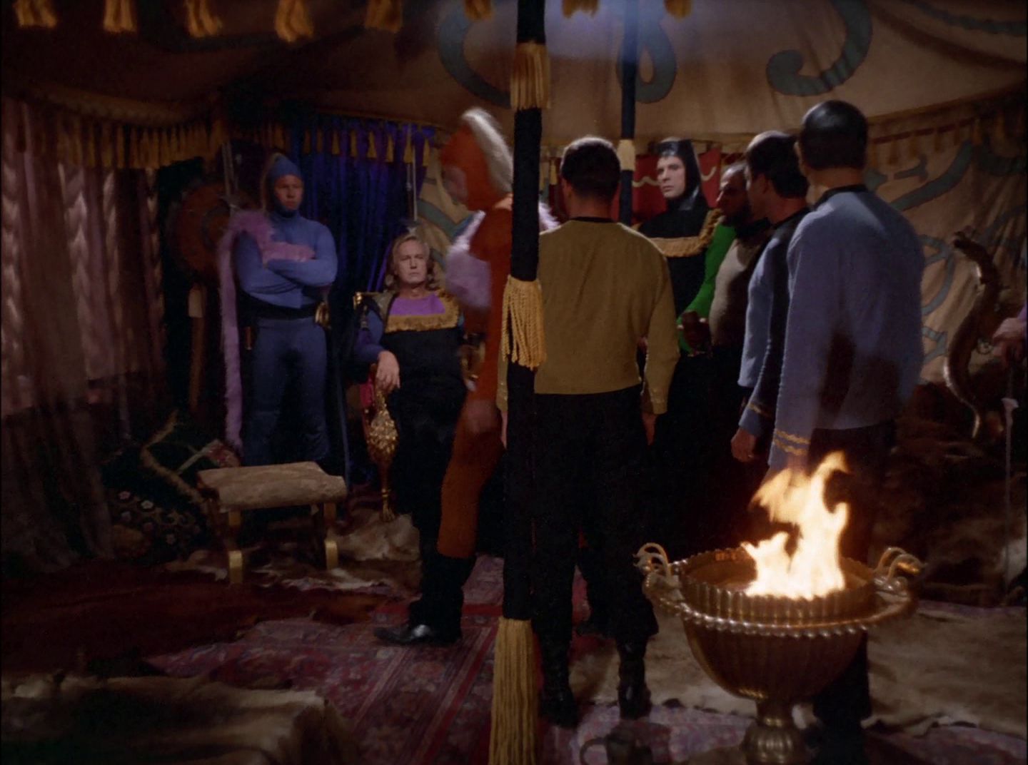 extant_StarTrek_2x11-FridaysChild_0642.jpg