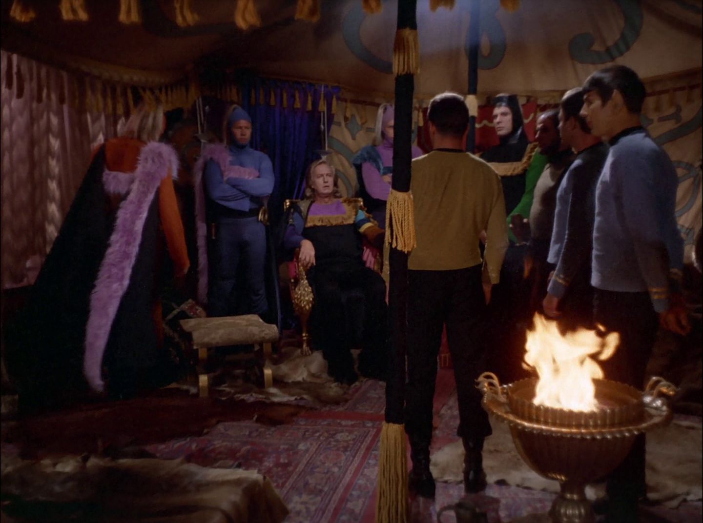 extant_StarTrek_2x11-FridaysChild_0645.jpg