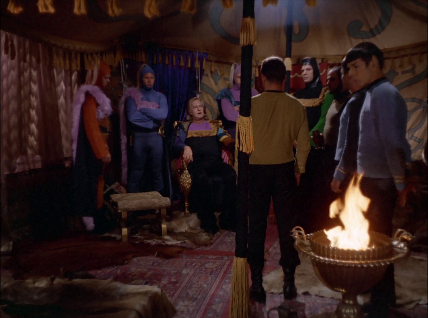 extant_StarTrek_2x11-FridaysChild_0646.jpg