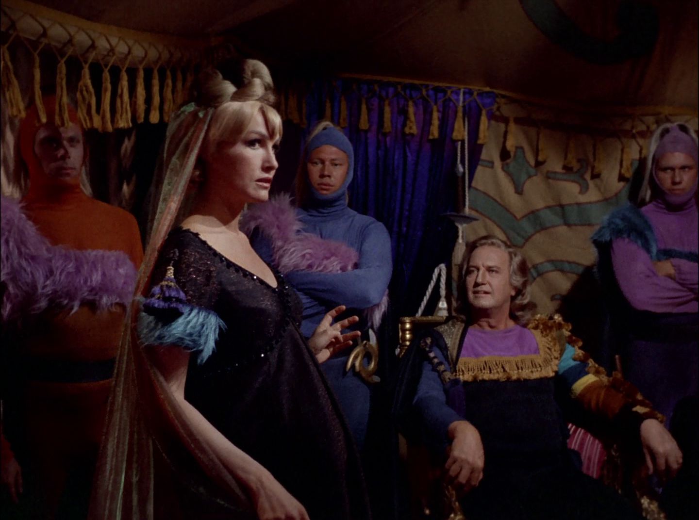extant_StarTrek_2x11-FridaysChild_0658.jpg