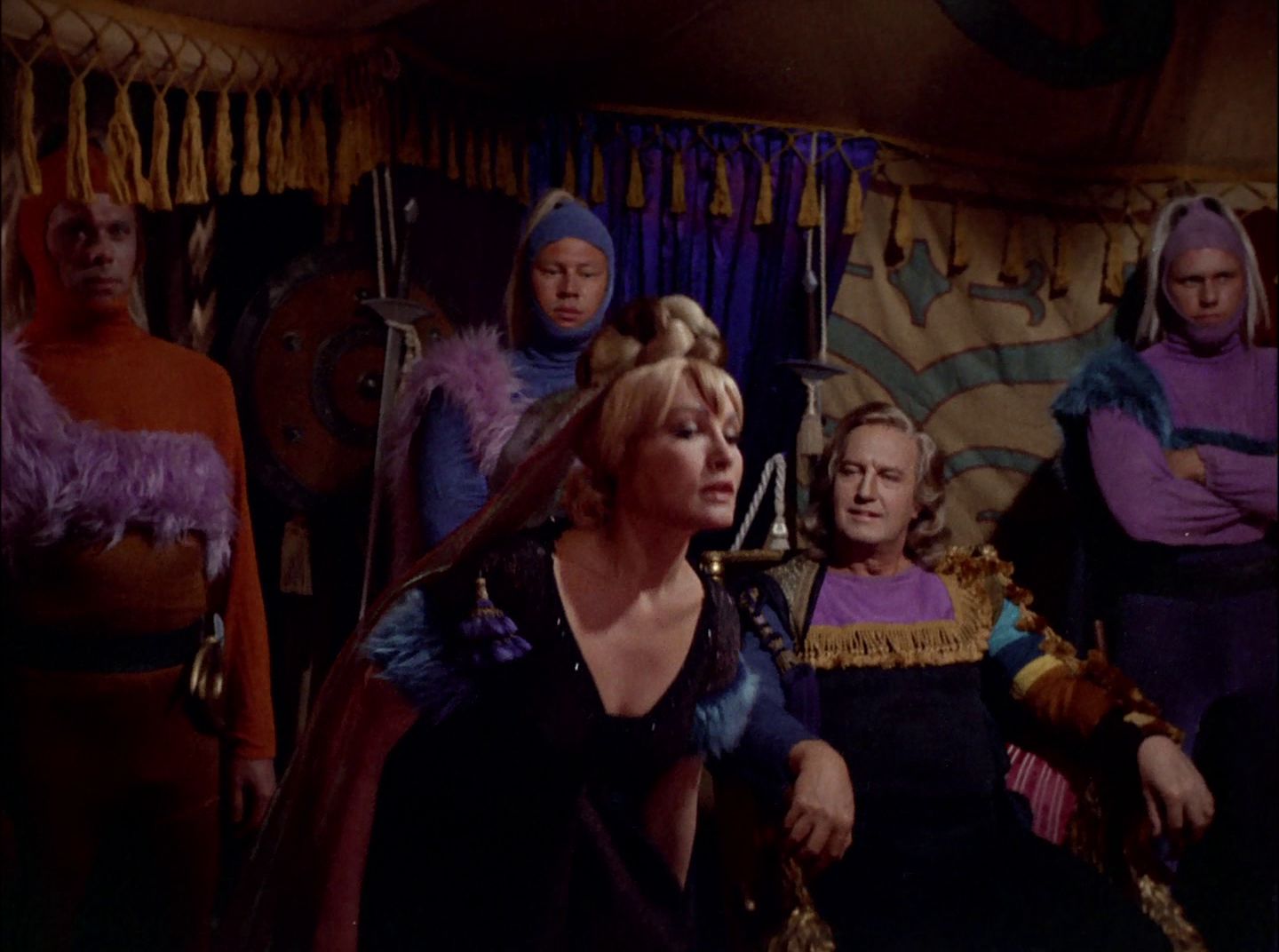 extant_StarTrek_2x11-FridaysChild_0660.jpg