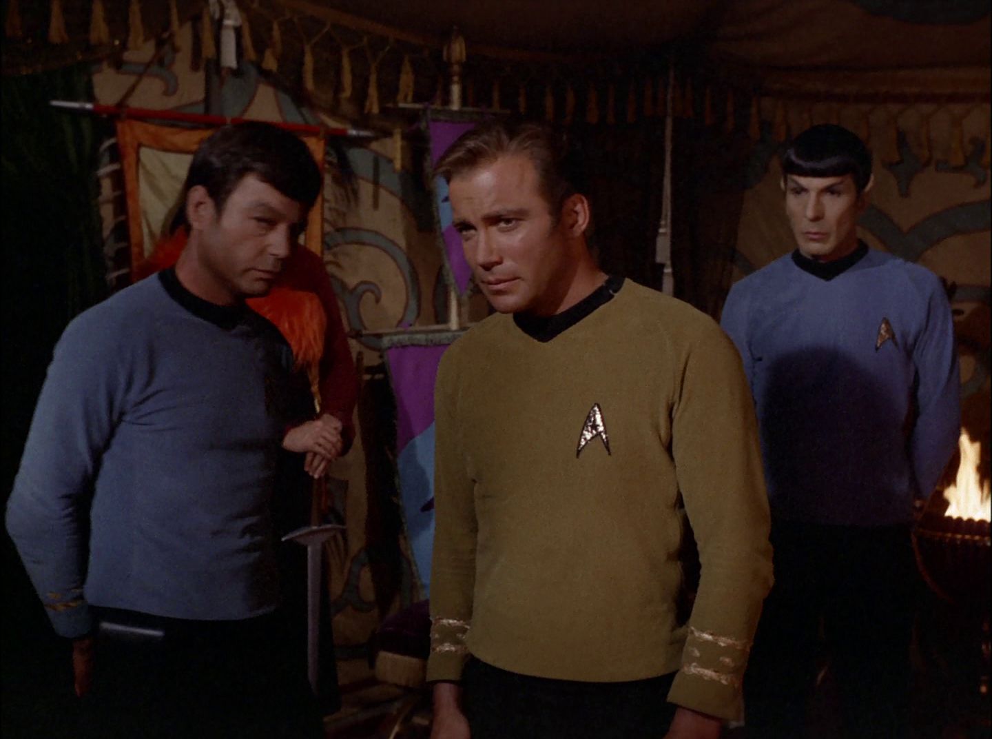 extant_StarTrek_2x11-FridaysChild_0720.jpg