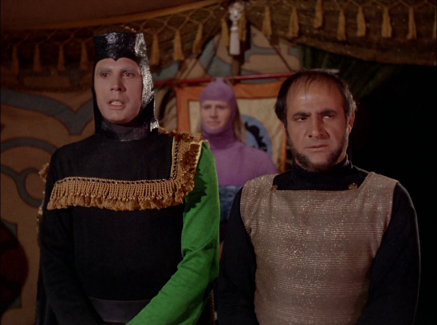 extant_StarTrek_2x11-FridaysChild_0721.jpg