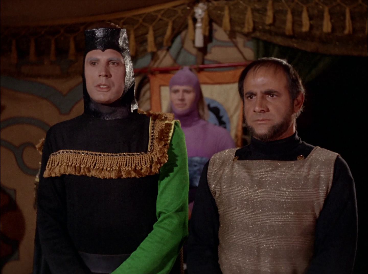 extant_StarTrek_2x11-FridaysChild_0723.jpg