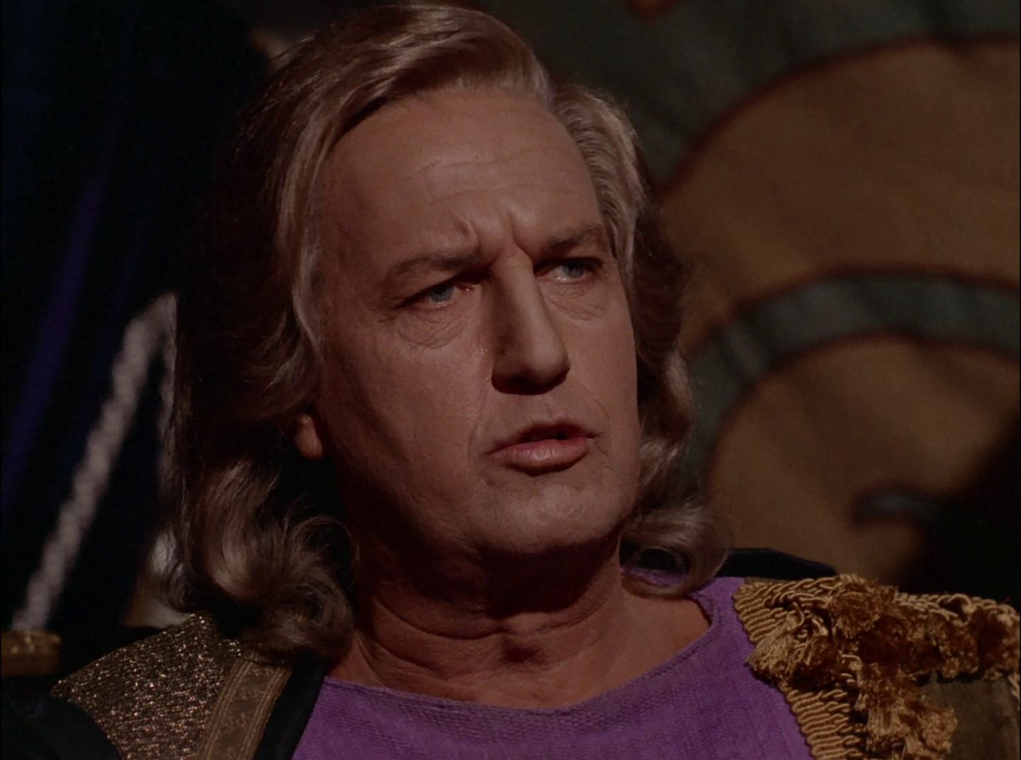 extant_StarTrek_2x11-FridaysChild_0734.jpg