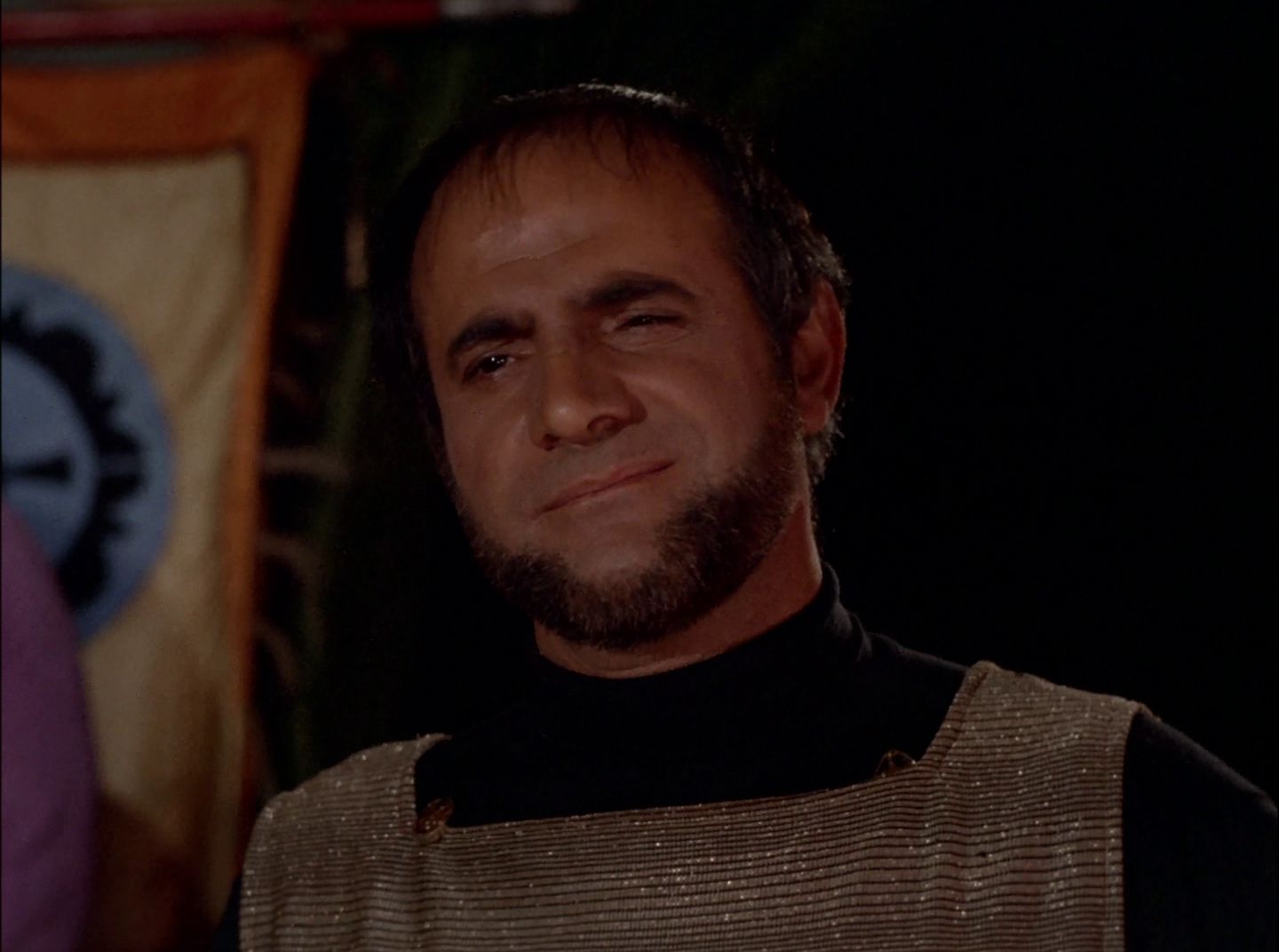 extant_StarTrek_2x11-FridaysChild_0751.jpg