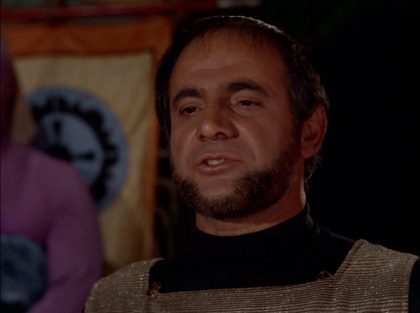 extant_StarTrek_2x11-FridaysChild_0764.jpg