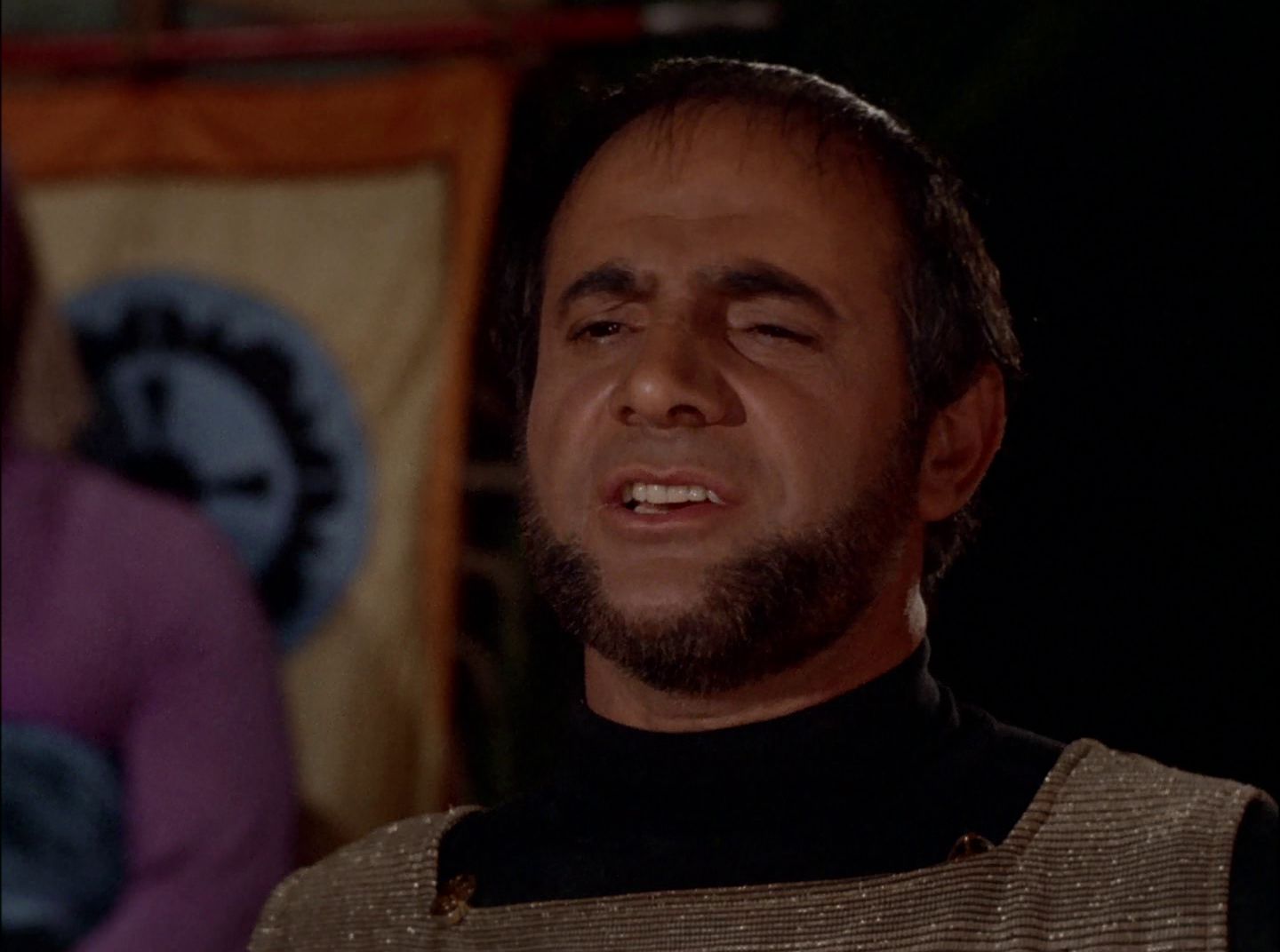 extant_StarTrek_2x11-FridaysChild_0770.jpg