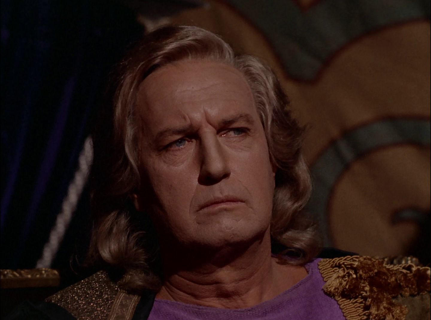 extant_StarTrek_2x11-FridaysChild_0775.jpg