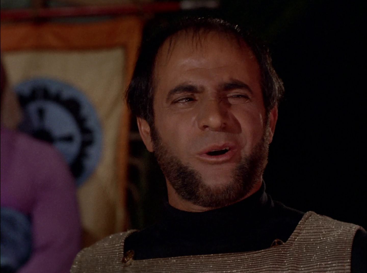 extant_StarTrek_2x11-FridaysChild_0777.jpg