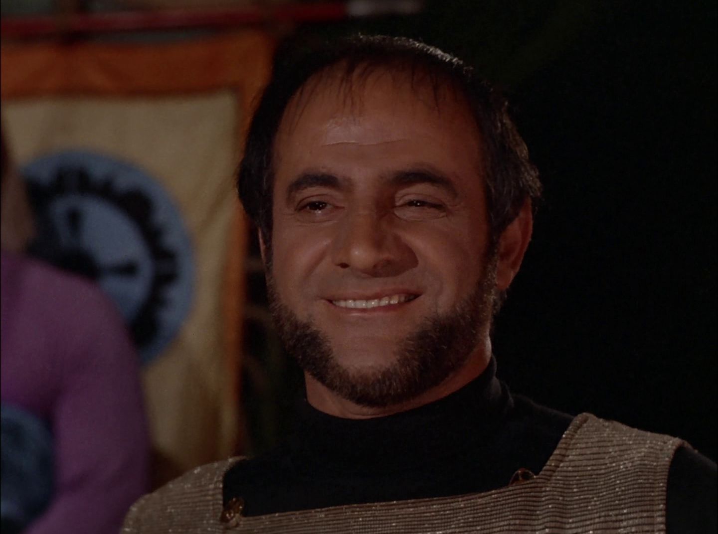 extant_StarTrek_2x11-FridaysChild_0792.jpg