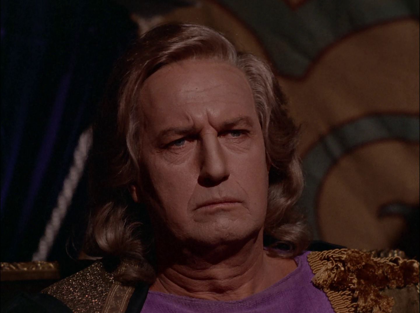 extant_StarTrek_2x11-FridaysChild_0813.jpg