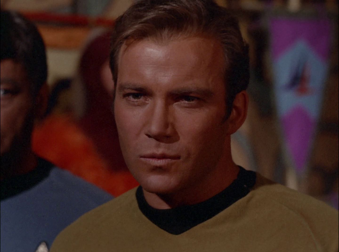 extant_StarTrek_2x11-FridaysChild_0821.jpg