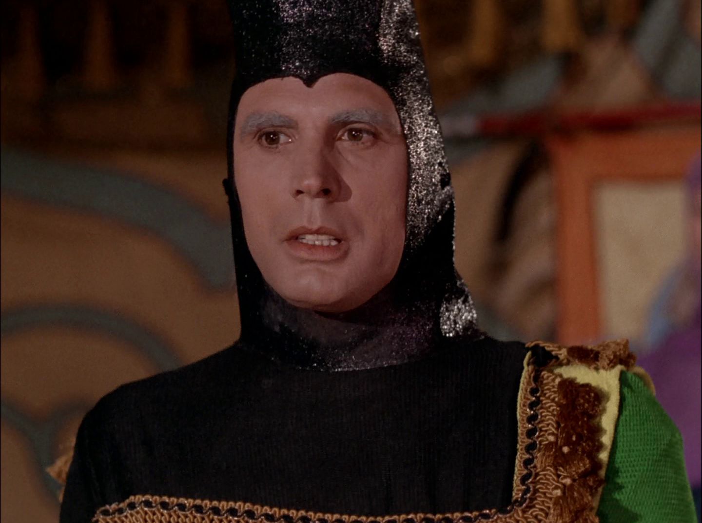 extant_StarTrek_2x11-FridaysChild_0838.jpg