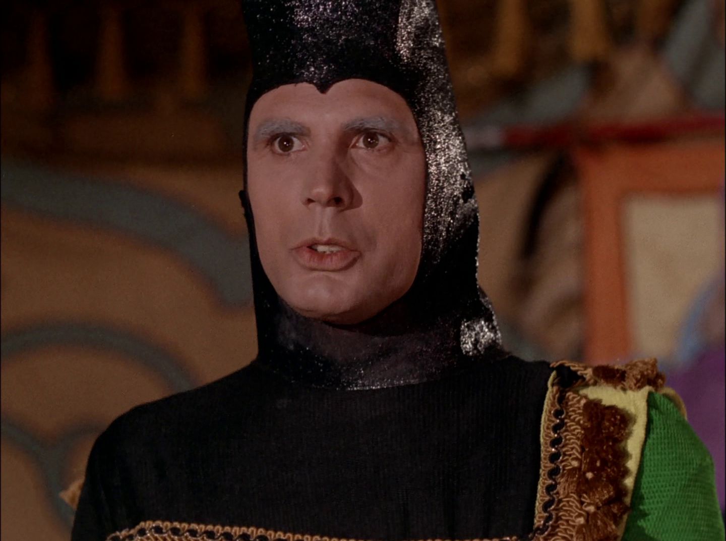extant_StarTrek_2x11-FridaysChild_0858.jpg