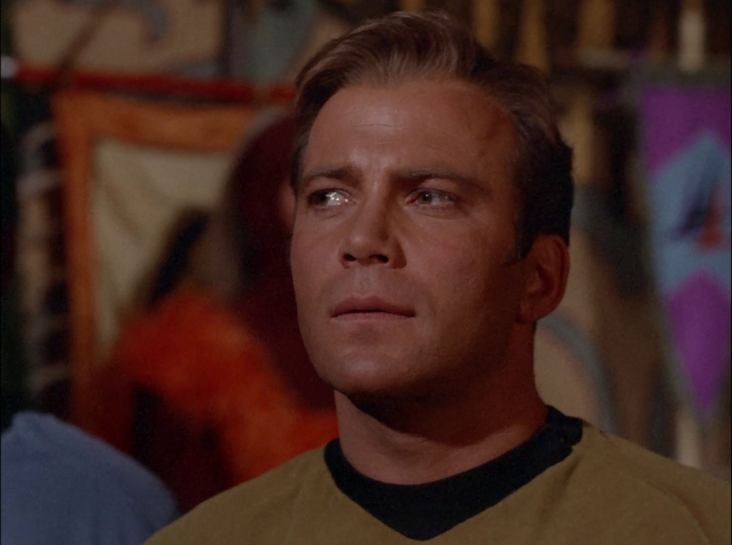 extant_StarTrek_2x11-FridaysChild_0871.jpg