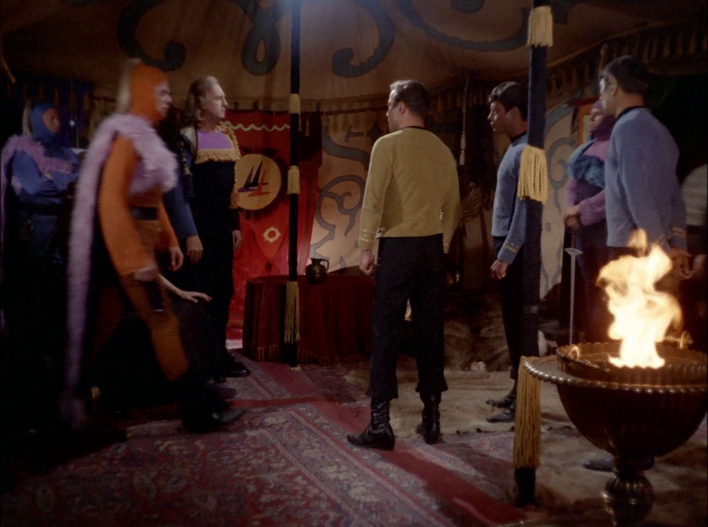extant_StarTrek_2x11-FridaysChild_0873.jpg