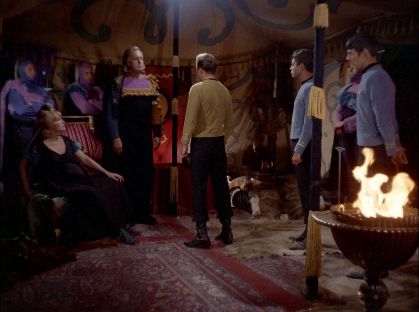 extant_StarTrek_2x11-FridaysChild_0880.jpg