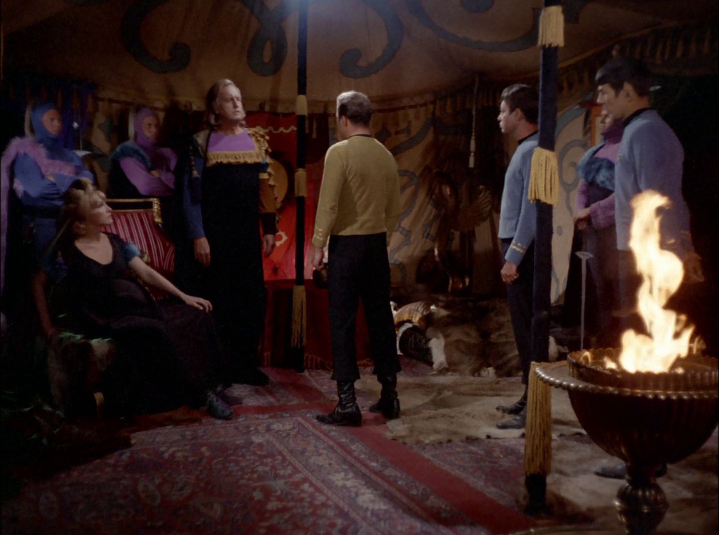 extant_StarTrek_2x11-FridaysChild_0882.jpg