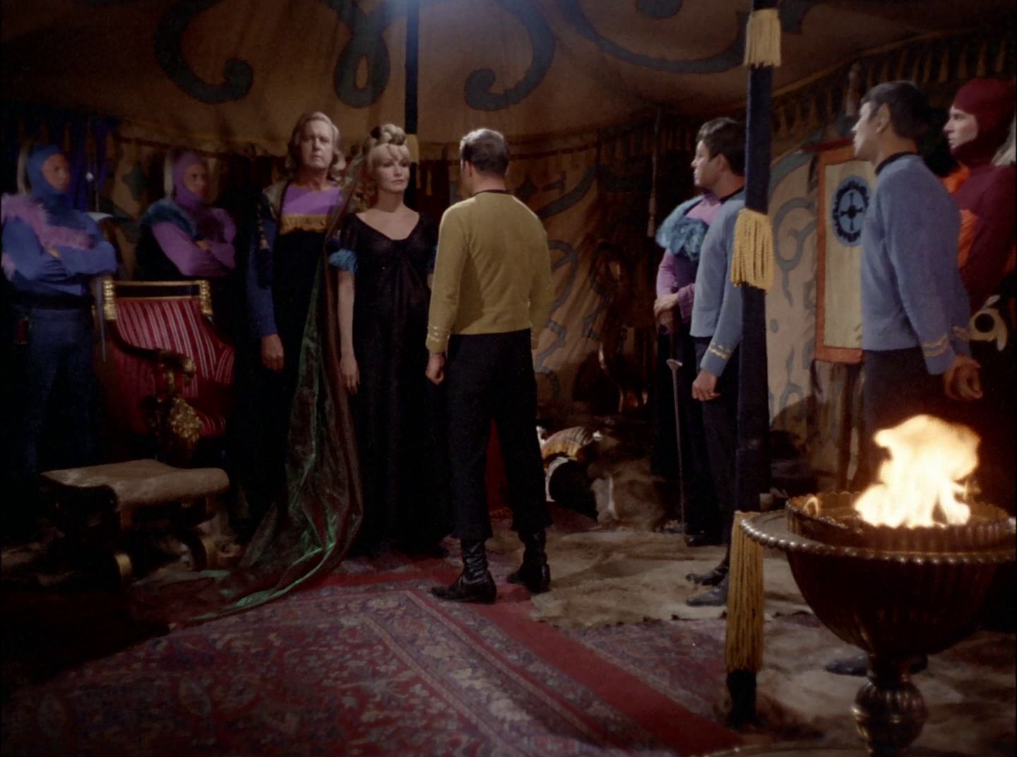 extant_StarTrek_2x11-FridaysChild_0900.jpg