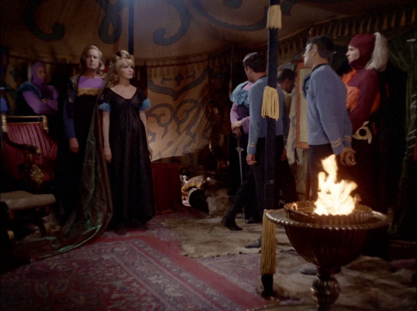 extant_StarTrek_2x11-FridaysChild_0903.jpg