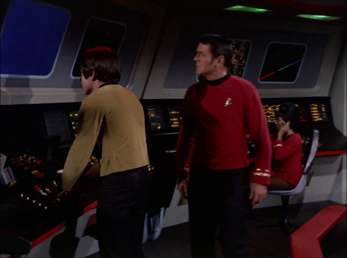 extant_StarTrek_2x11-FridaysChild_0927.jpg