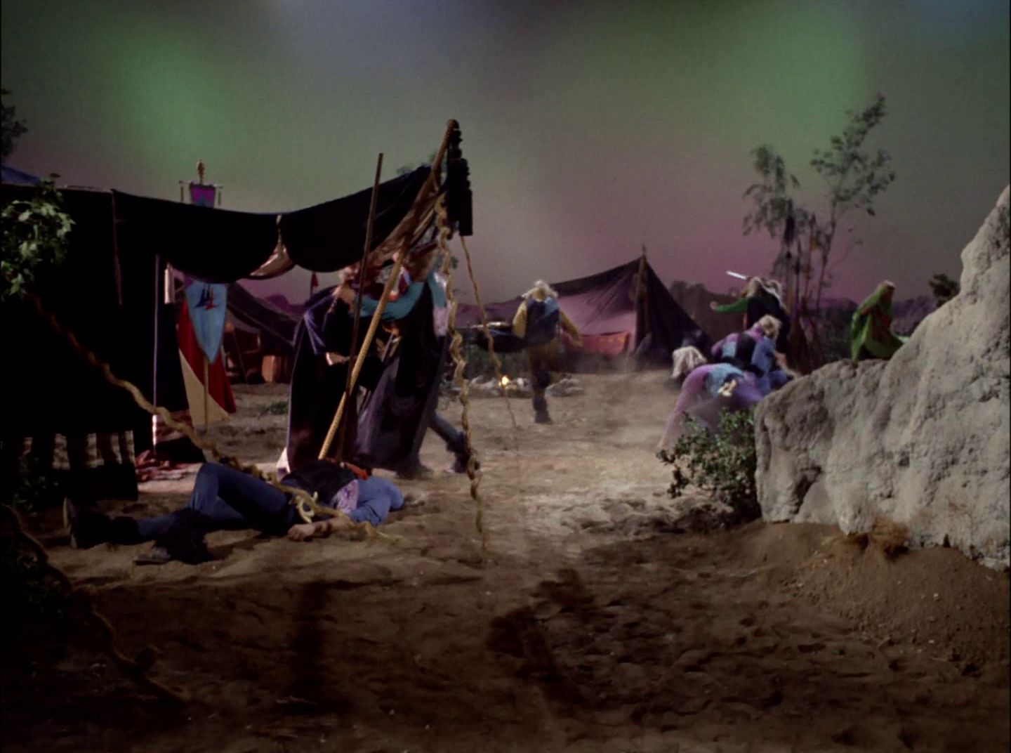 extant_StarTrek_2x11-FridaysChild_0961.jpg