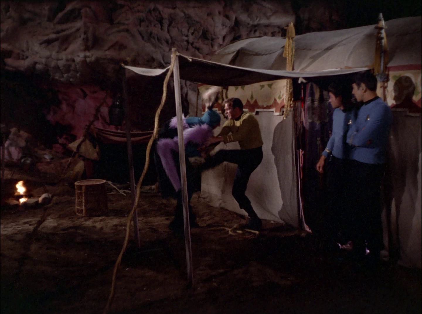 extant_StarTrek_2x11-FridaysChild_0971.jpg