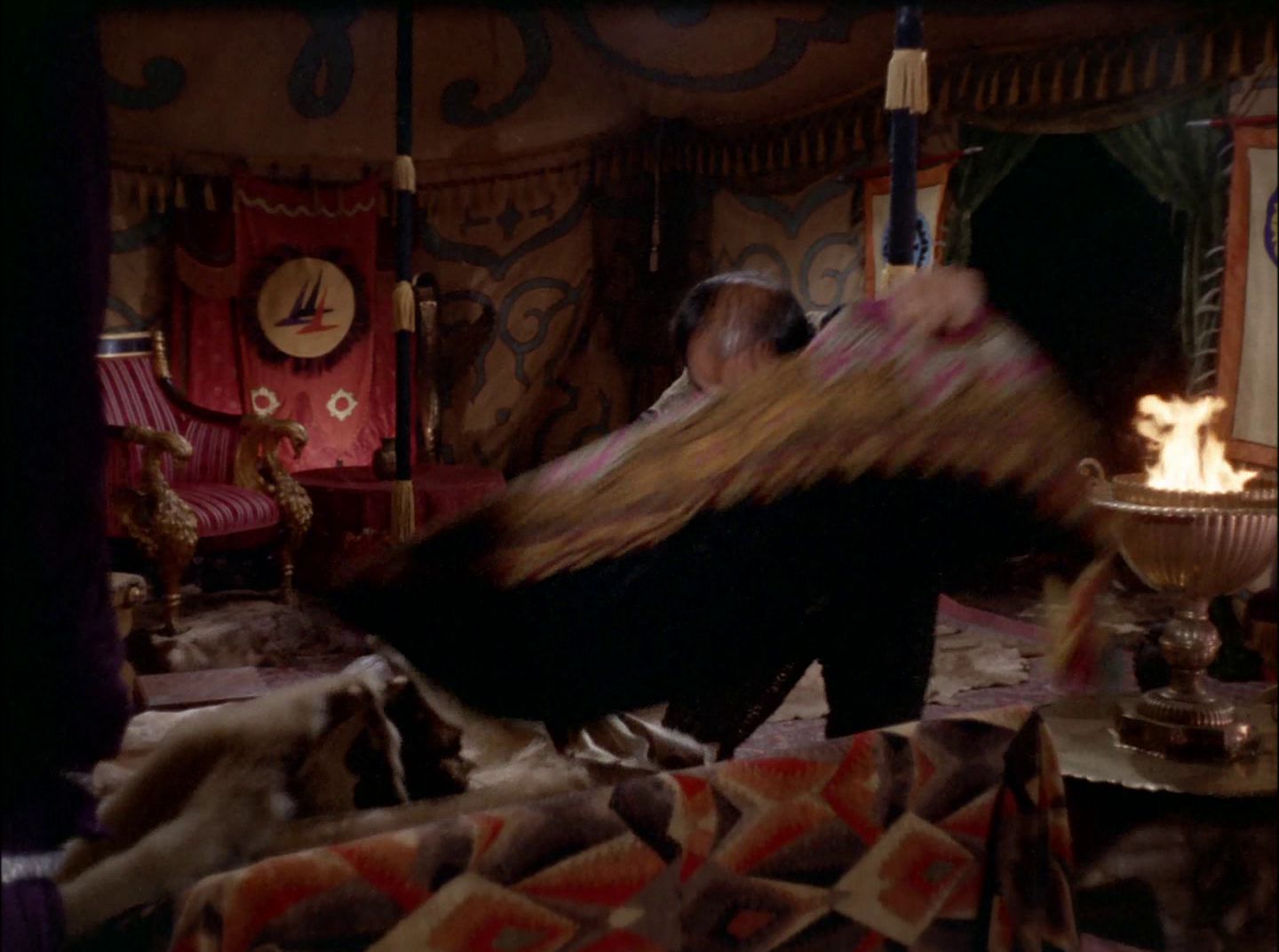extant_StarTrek_2x11-FridaysChild_1003.jpg