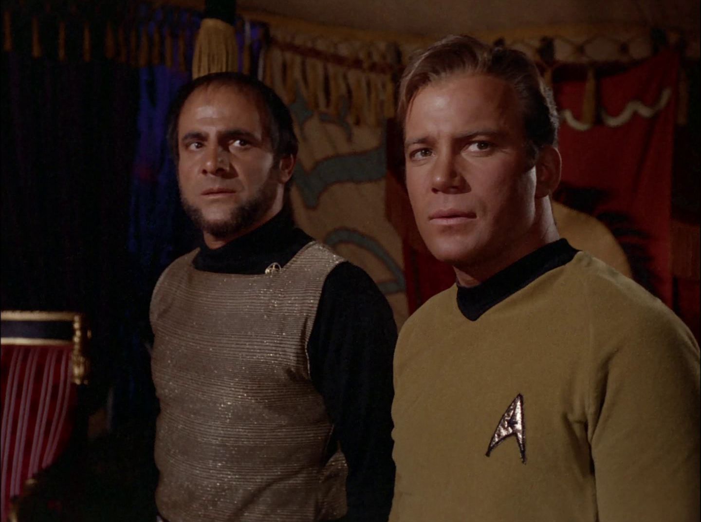 extant_StarTrek_2x11-FridaysChild_1061.jpg