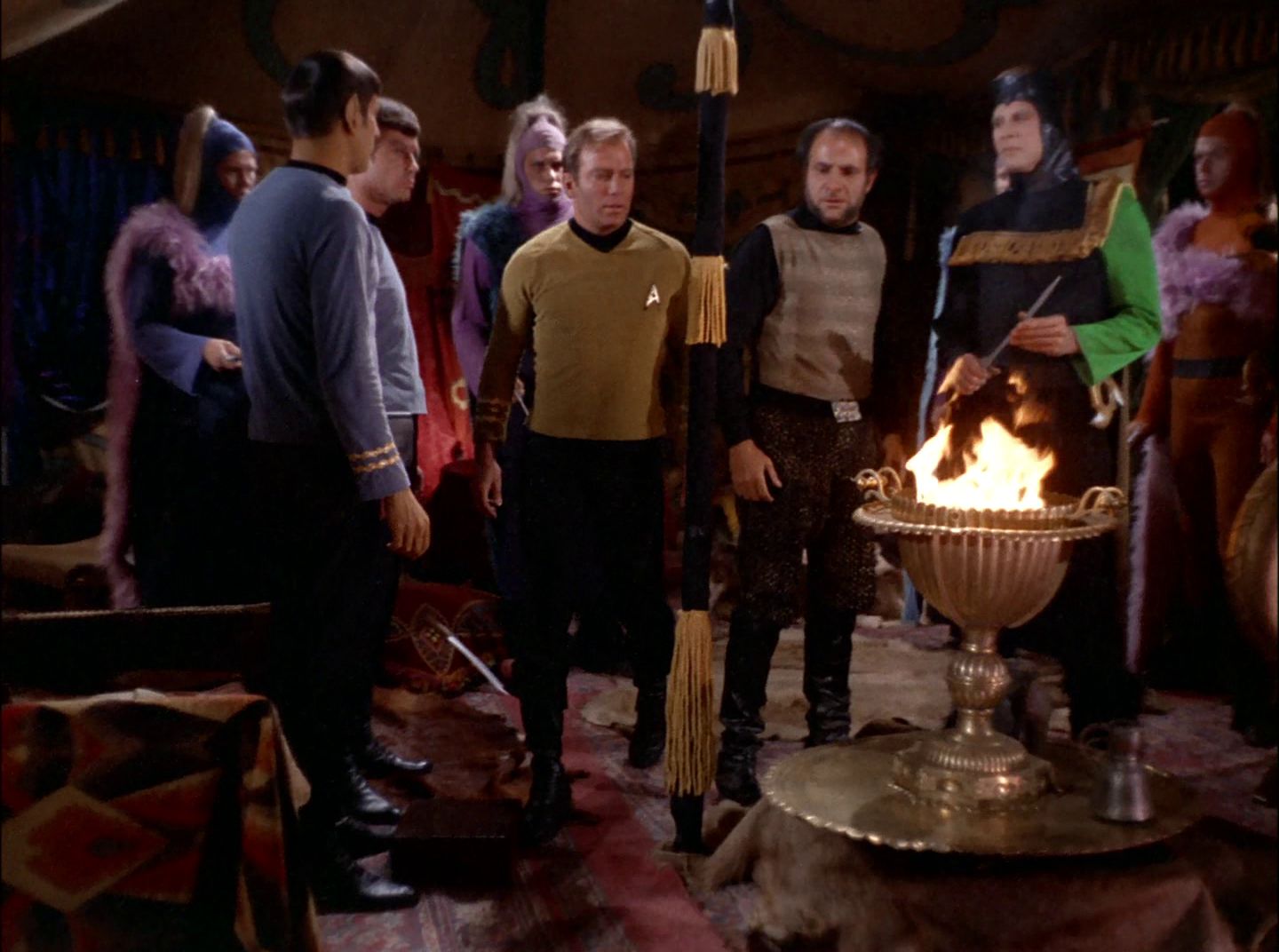 extant_StarTrek_2x11-FridaysChild_1071.jpg