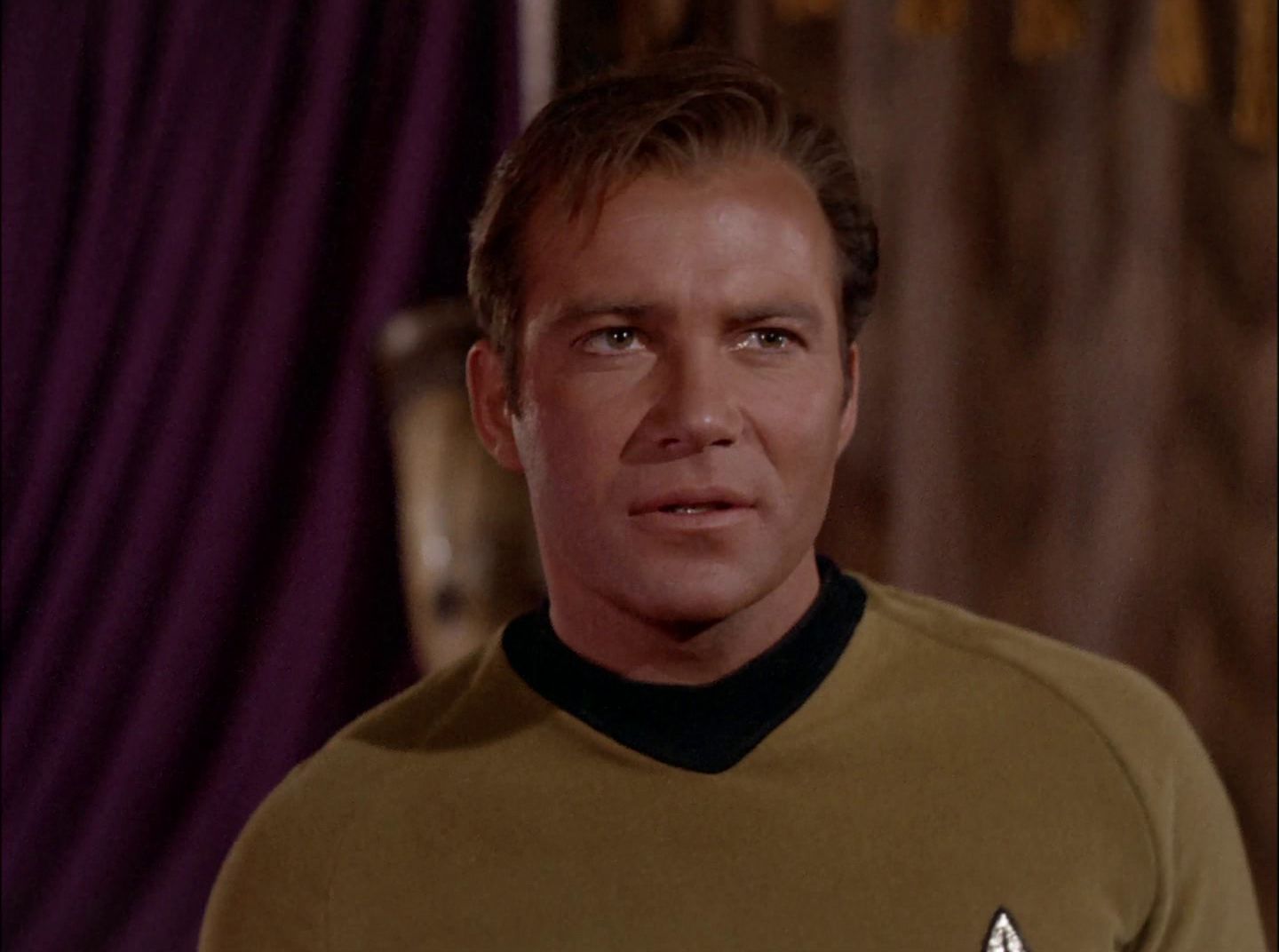 extant_StarTrek_2x11-FridaysChild_1079.jpg