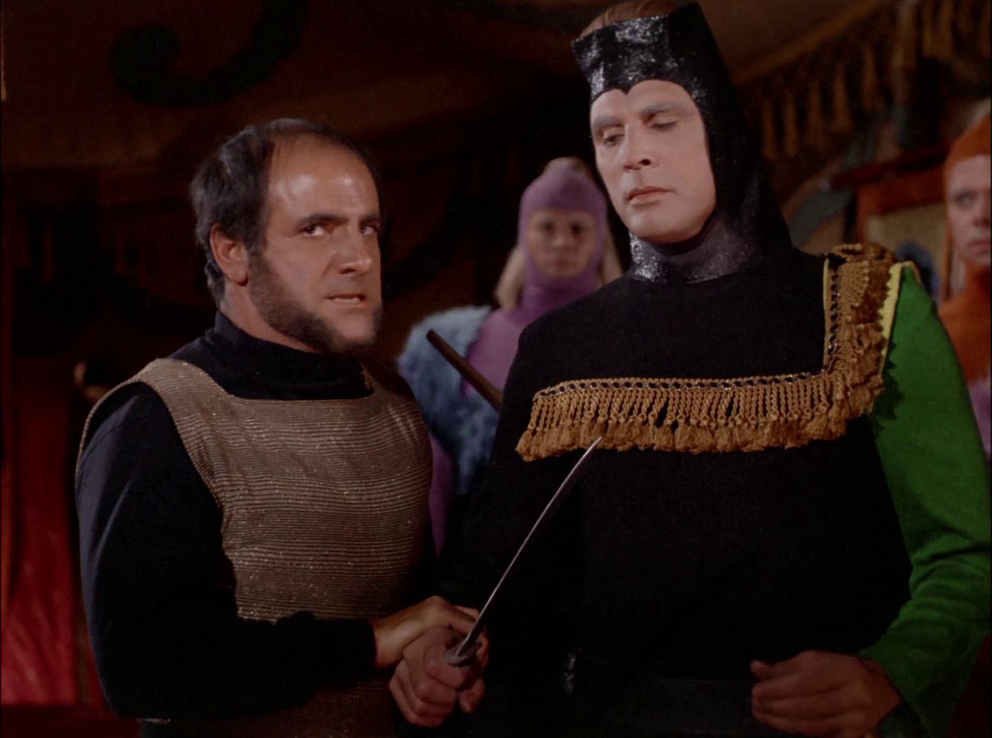 extant_StarTrek_2x11-FridaysChild_1087.jpg