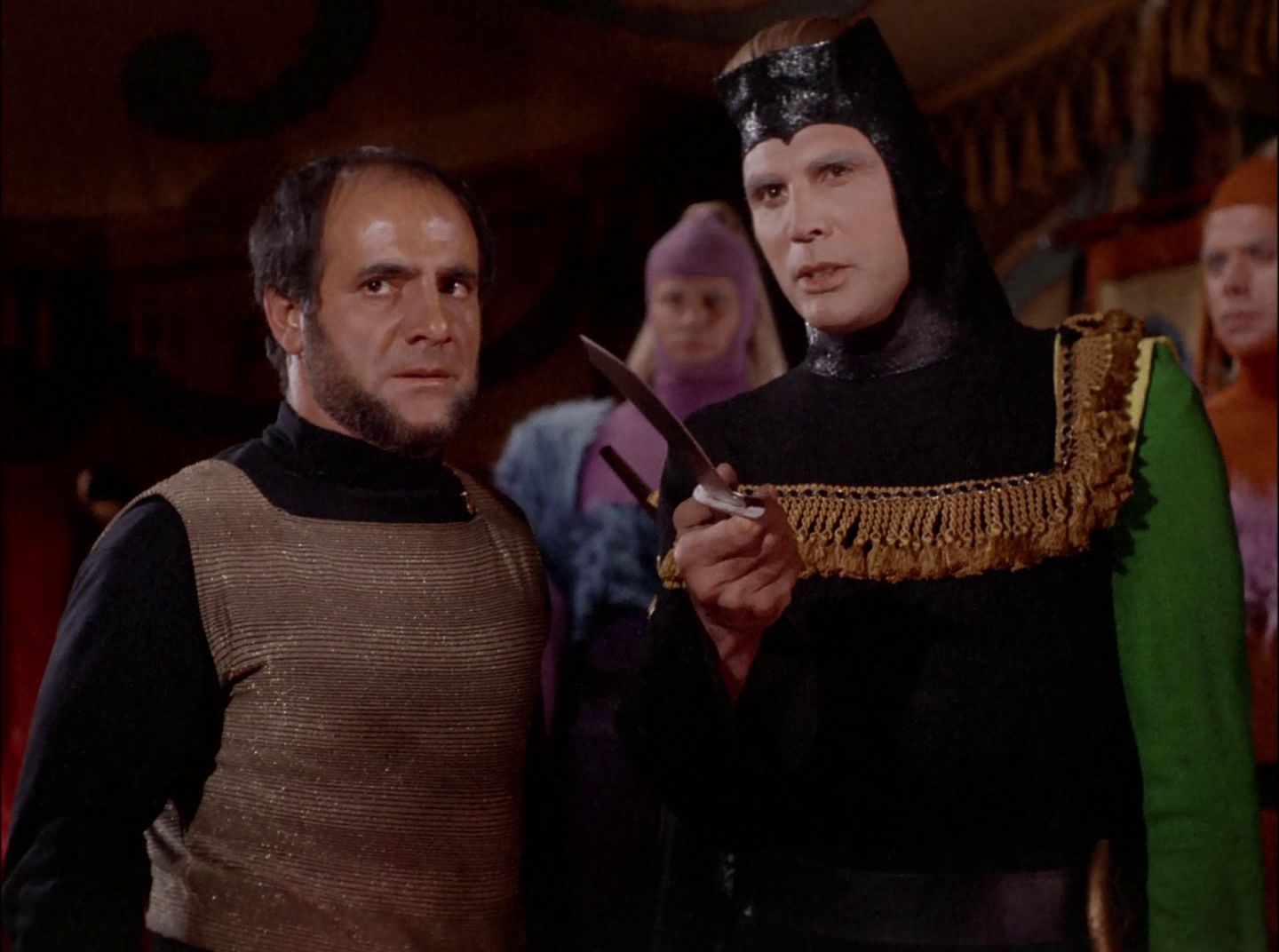 extant_StarTrek_2x11-FridaysChild_1105.jpg
