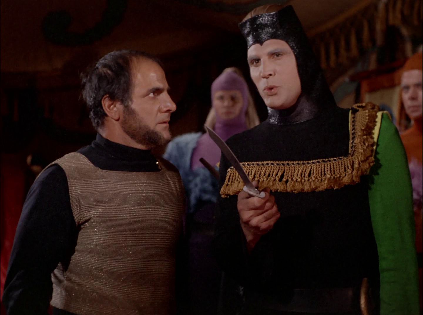extant_StarTrek_2x11-FridaysChild_1121.jpg