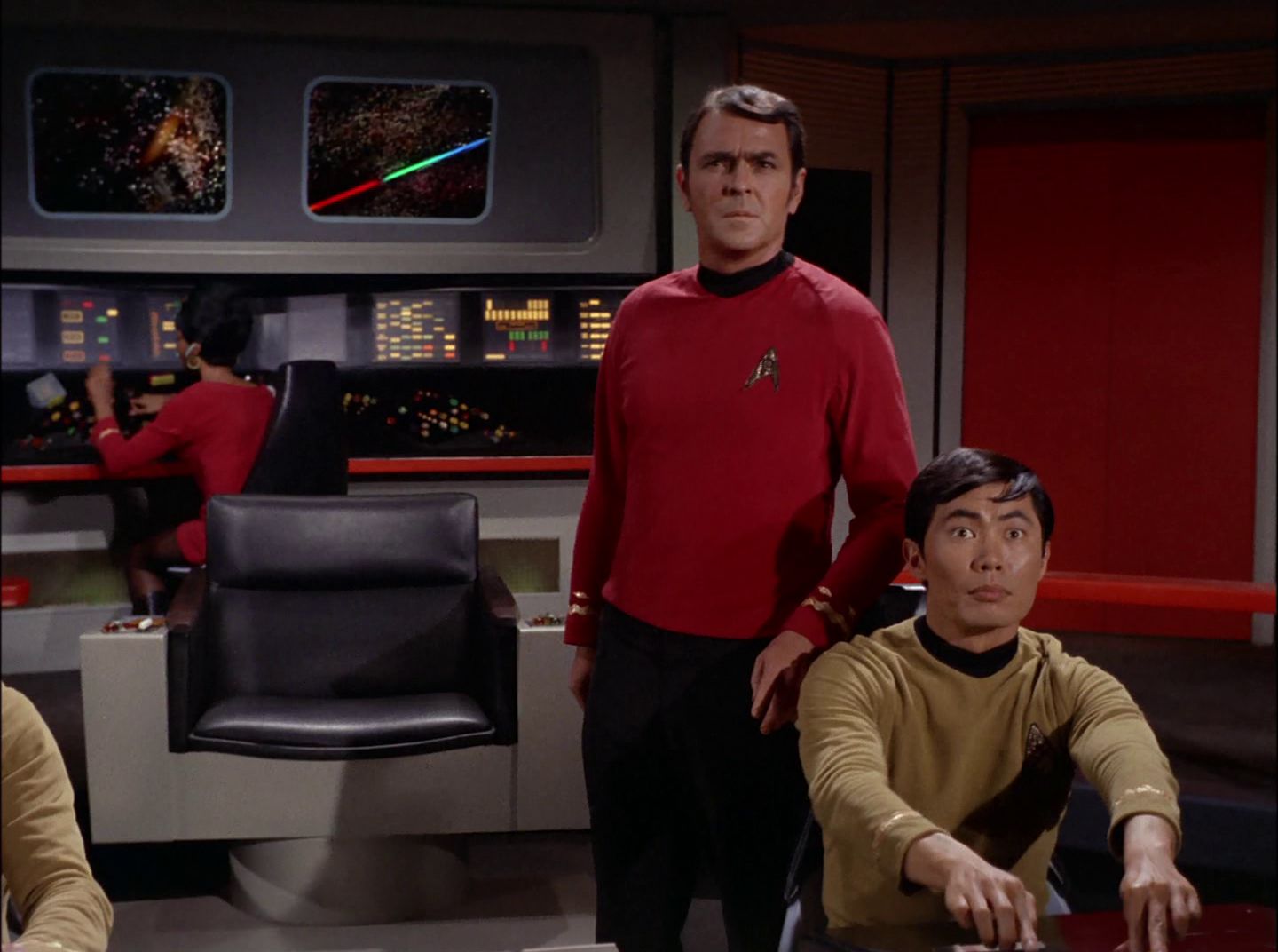 extant_StarTrek_2x11-FridaysChild_1154.jpg