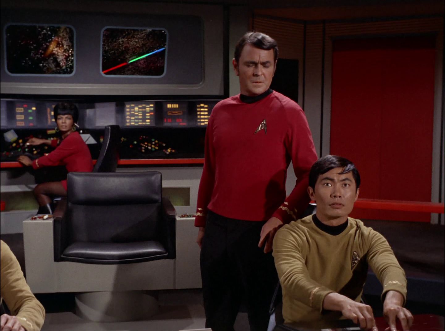 extant_StarTrek_2x11-FridaysChild_1158.jpg