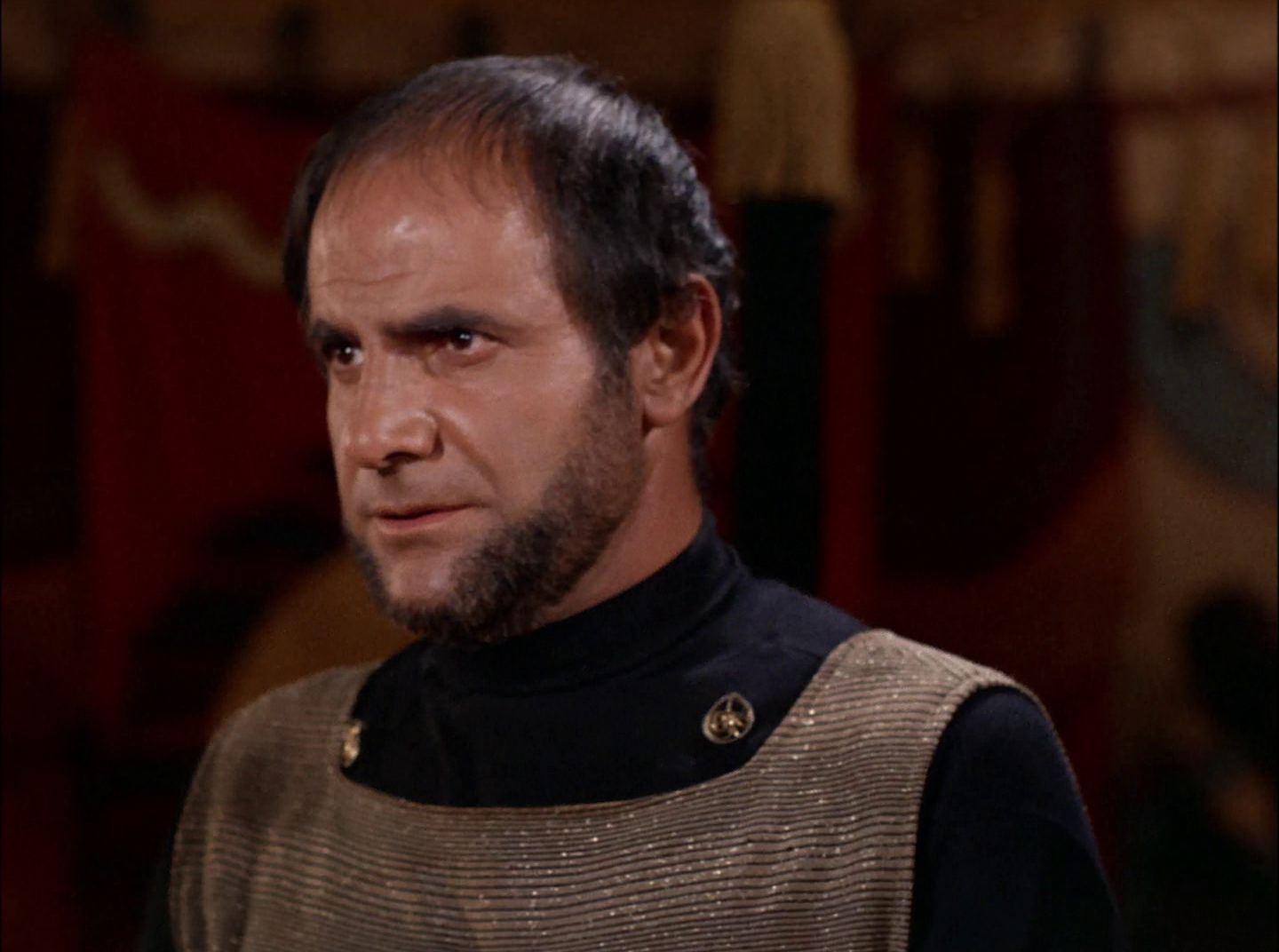 extant_StarTrek_2x11-FridaysChild_1248.jpg
